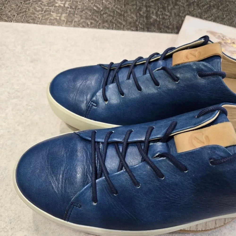 🐢 ECCO Soft 7 Men's Leather Sneaker. Blue Size 11. $170 new.